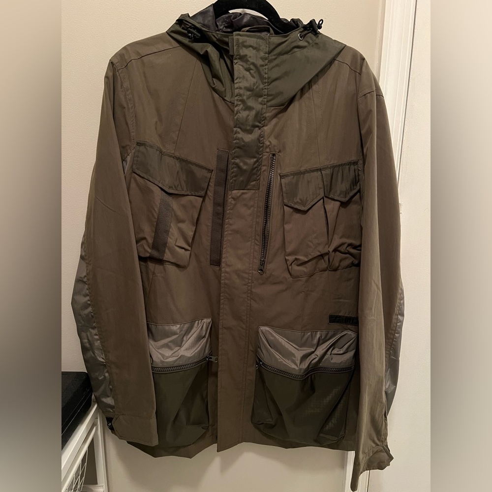 Men’s Super Dry Green trench coat